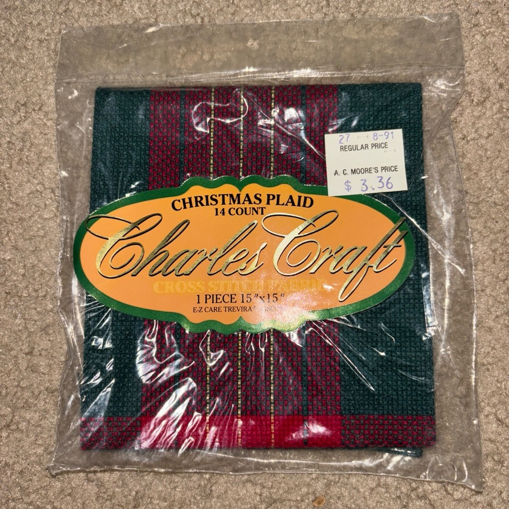 Charles Craft Christmas Plaid Aida Cross Stitch Fabric 14 Count 15X15” New